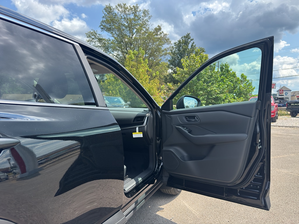 2026 Nissan Rogue S - Photo 19