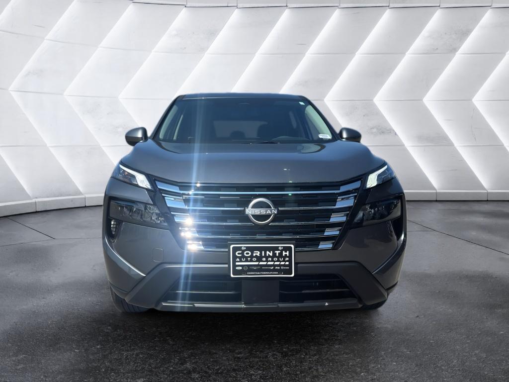 2026 Nissan Rogue SV photo 2