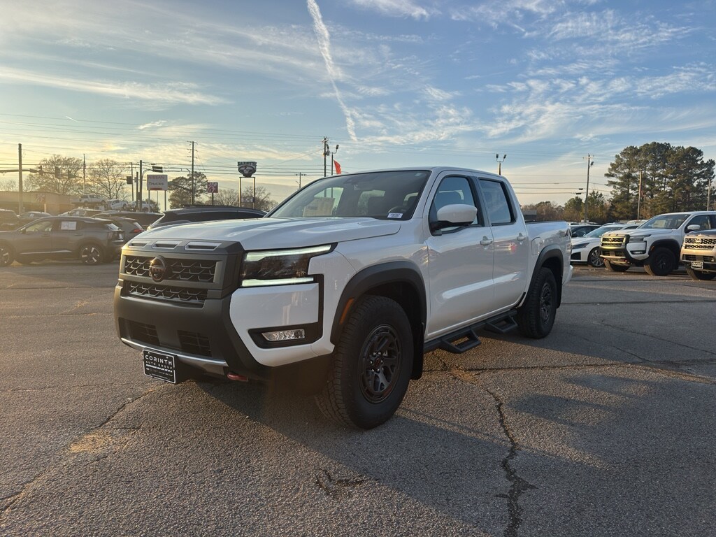 2026 Nissan Frontier PRO-X photo 2