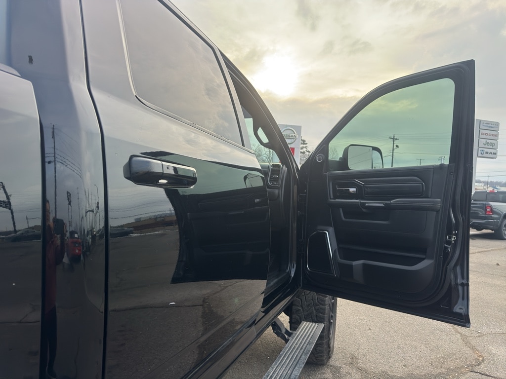 2022 RAM Ram 2500 Pickup Laramie Limited - Photo 20