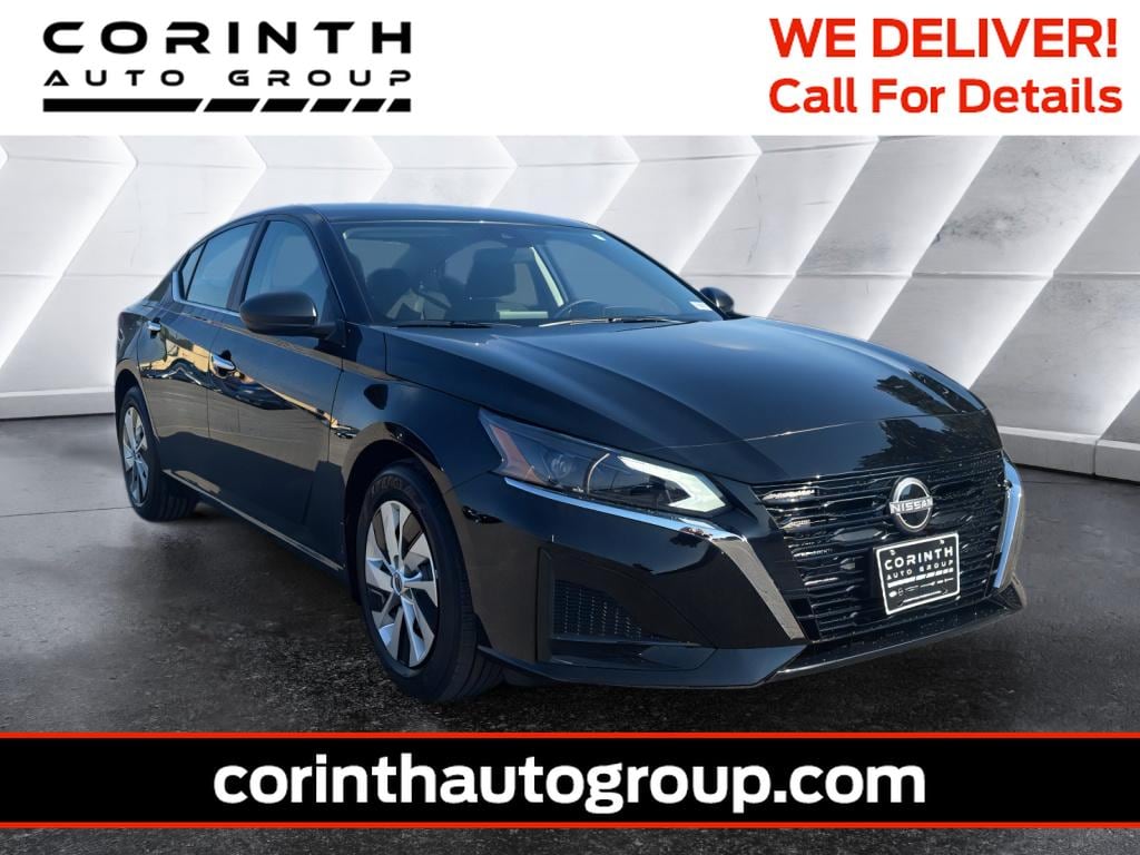 2025 Nissan Altima S's photo