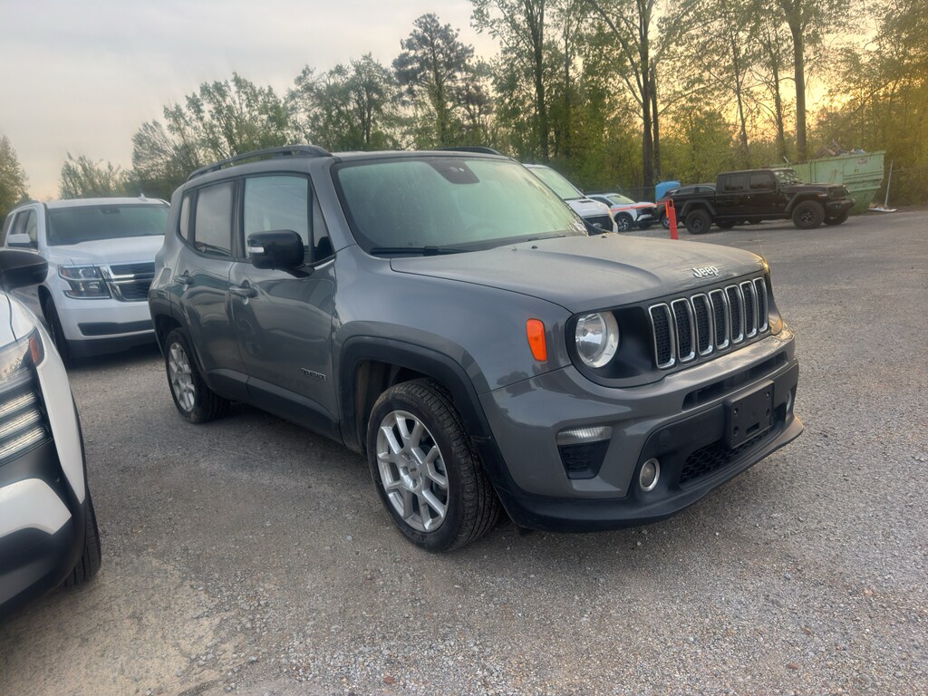 Used 2020 Jeep Renegade Latitude FWD SUV
