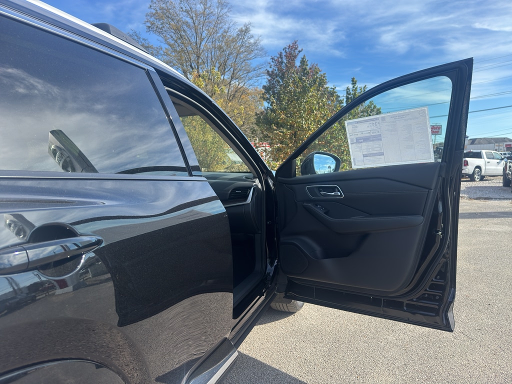 2026 Nissan Rogue Platinum - Photo 20