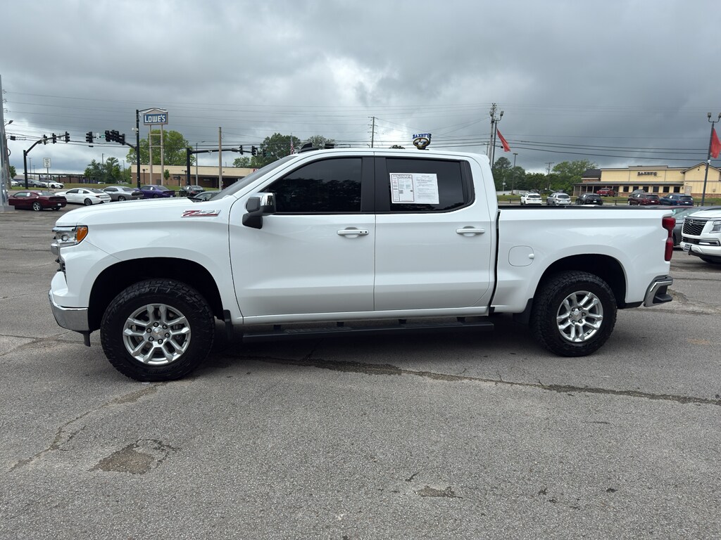 2024 Chevrolet Silverado 1500 photo 4
