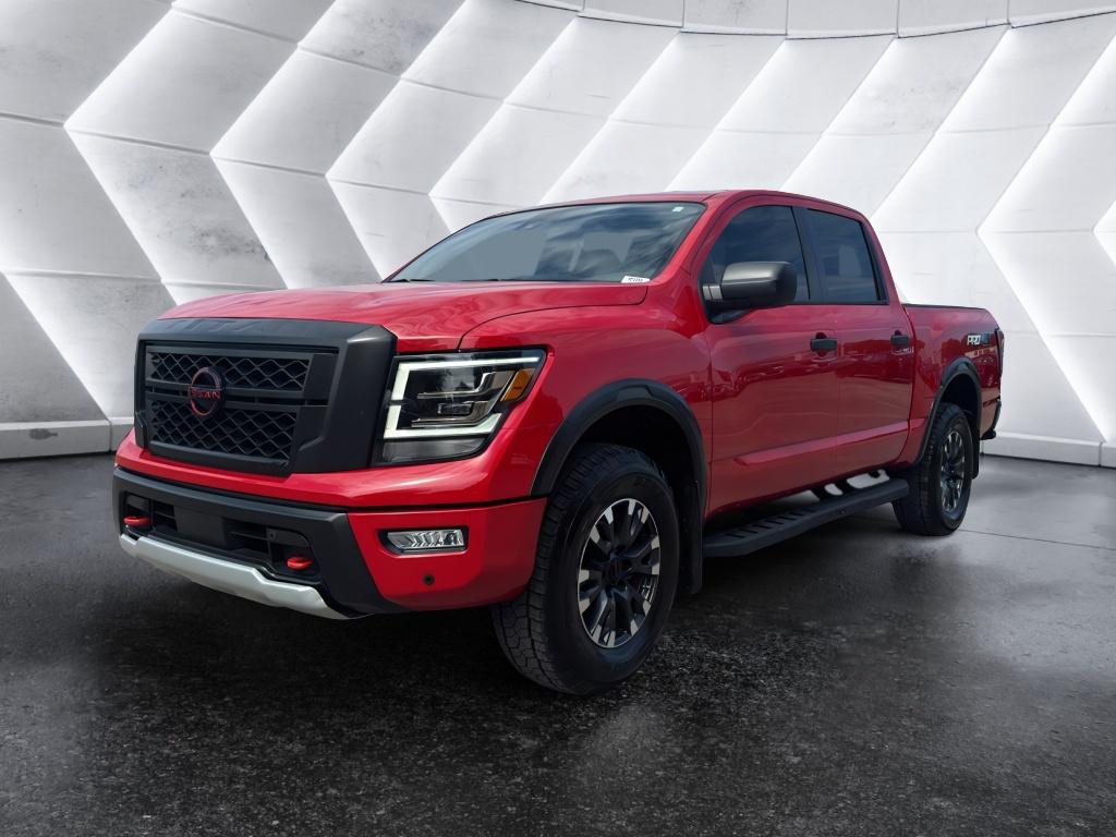 2024 Nissan Titan PRO-4X photo 3