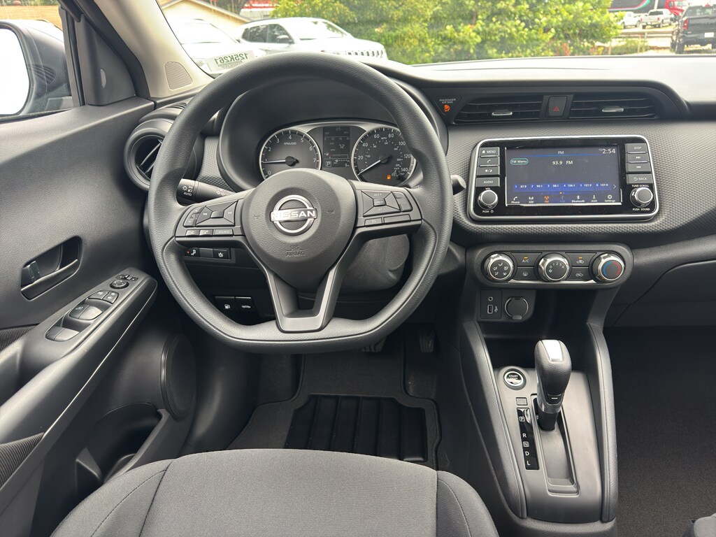 2025 Nissan KICKS PLAY Base - Photo 13