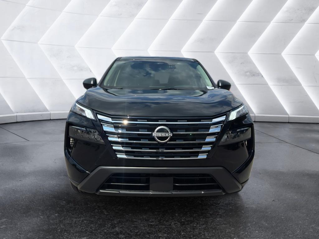 2026 Nissan Rogue S photo 2