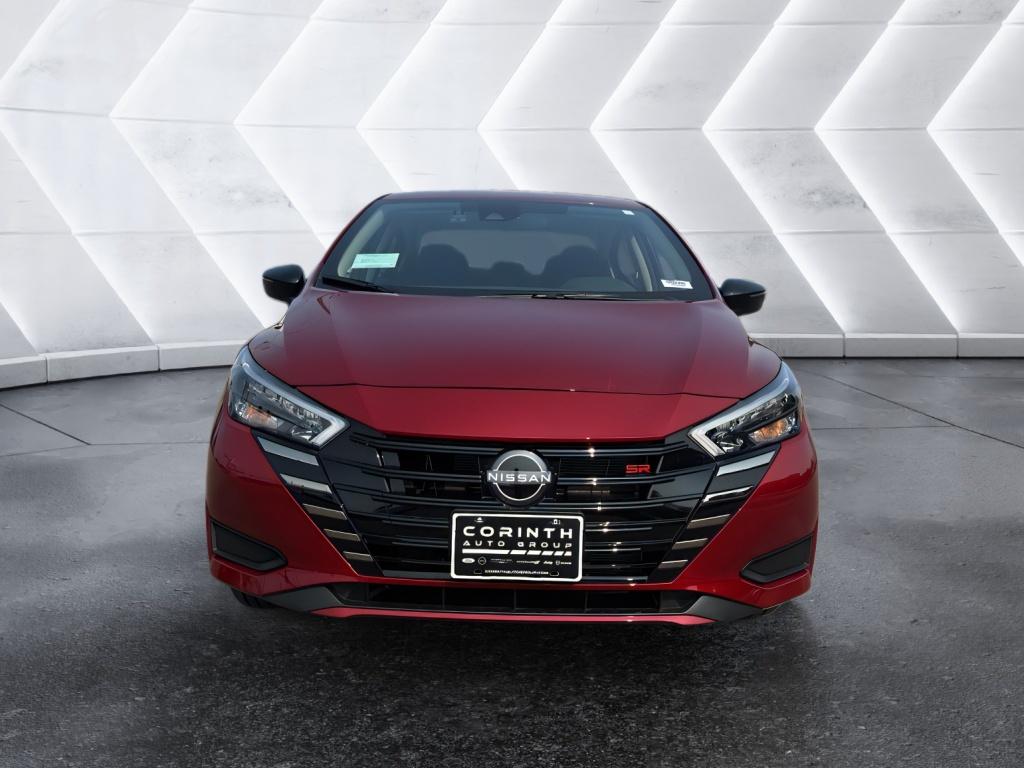 2025 Nissan Versa 1.6 SR photo 2