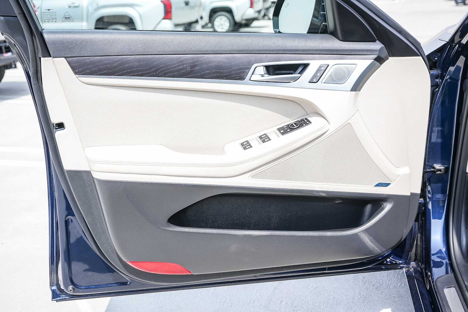 Thumbnail: 2020 Genesis G80 - 22