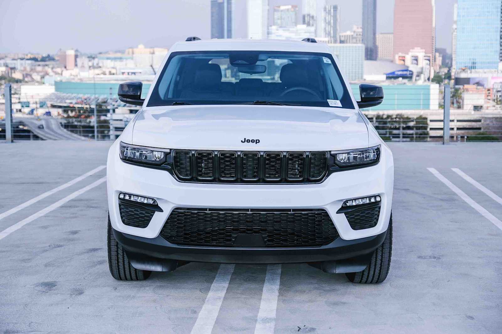 Thumbnail: 2023 Jeep Grand Cherokee - 2