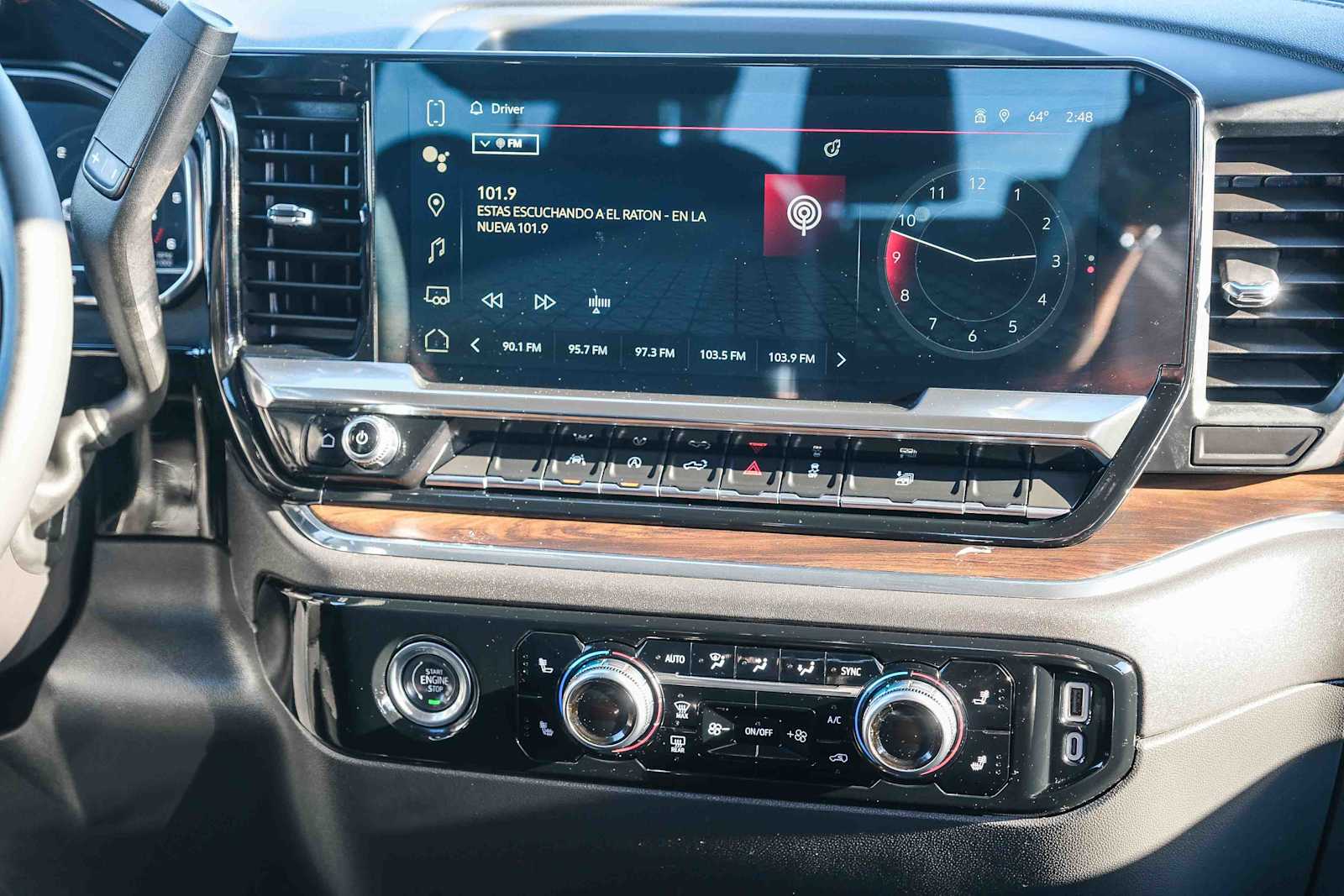 Thumbnail: 2024 GMC Sierra 1500 - 13