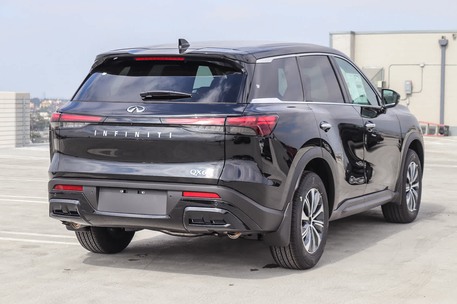 Thumbnail: 2025 INFINITI QX60 - 6