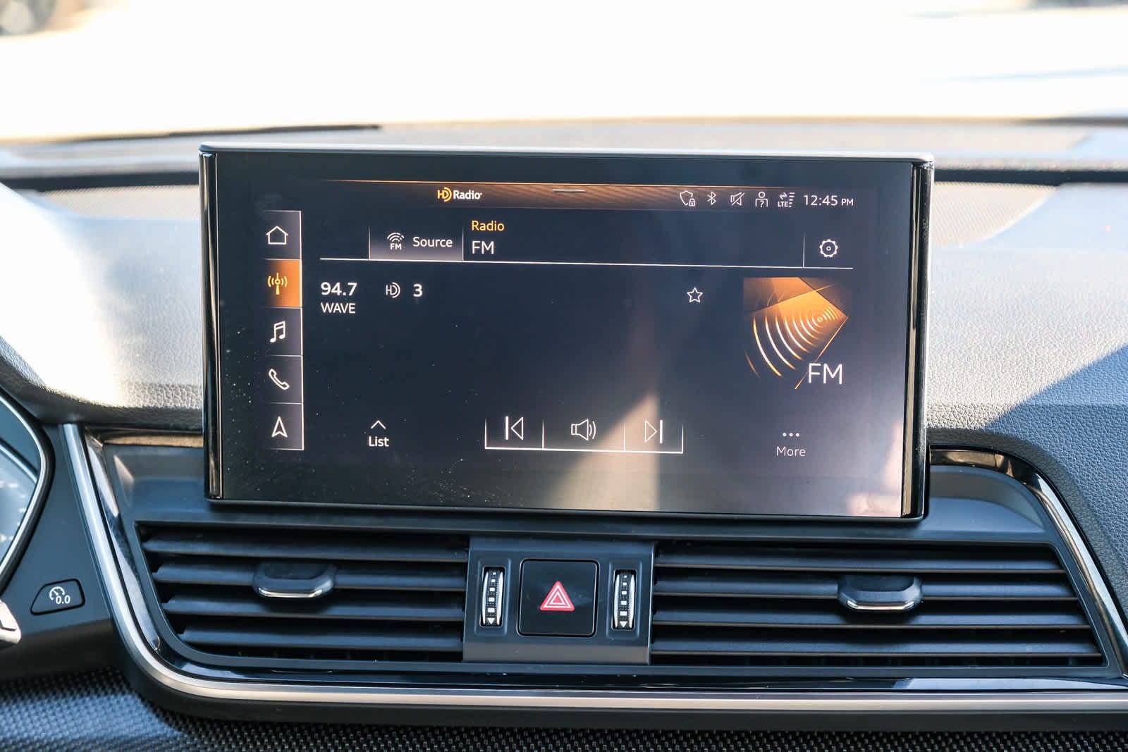 Thumbnail: 2022 Audi SQ5 - 14