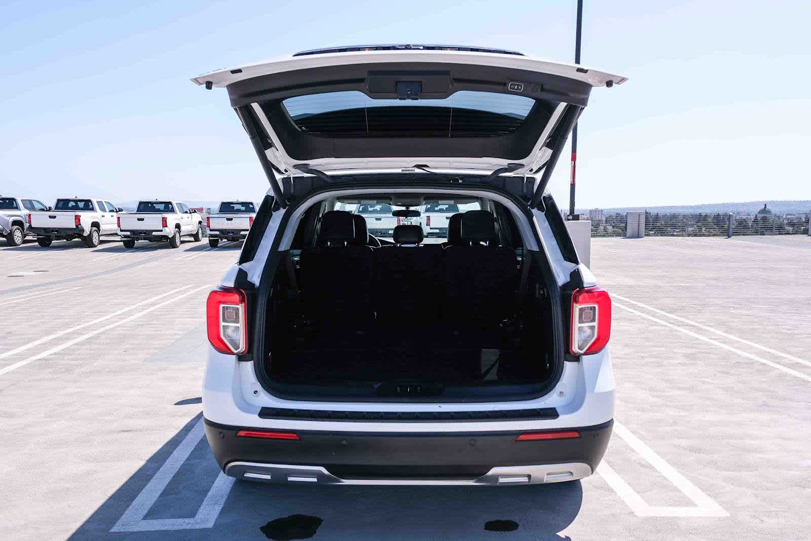 Thumbnail: 2023 Ford Explorer - 27