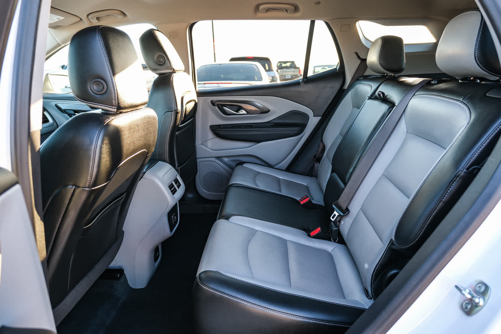 Thumbnail: 2024 GMC Terrain - 16