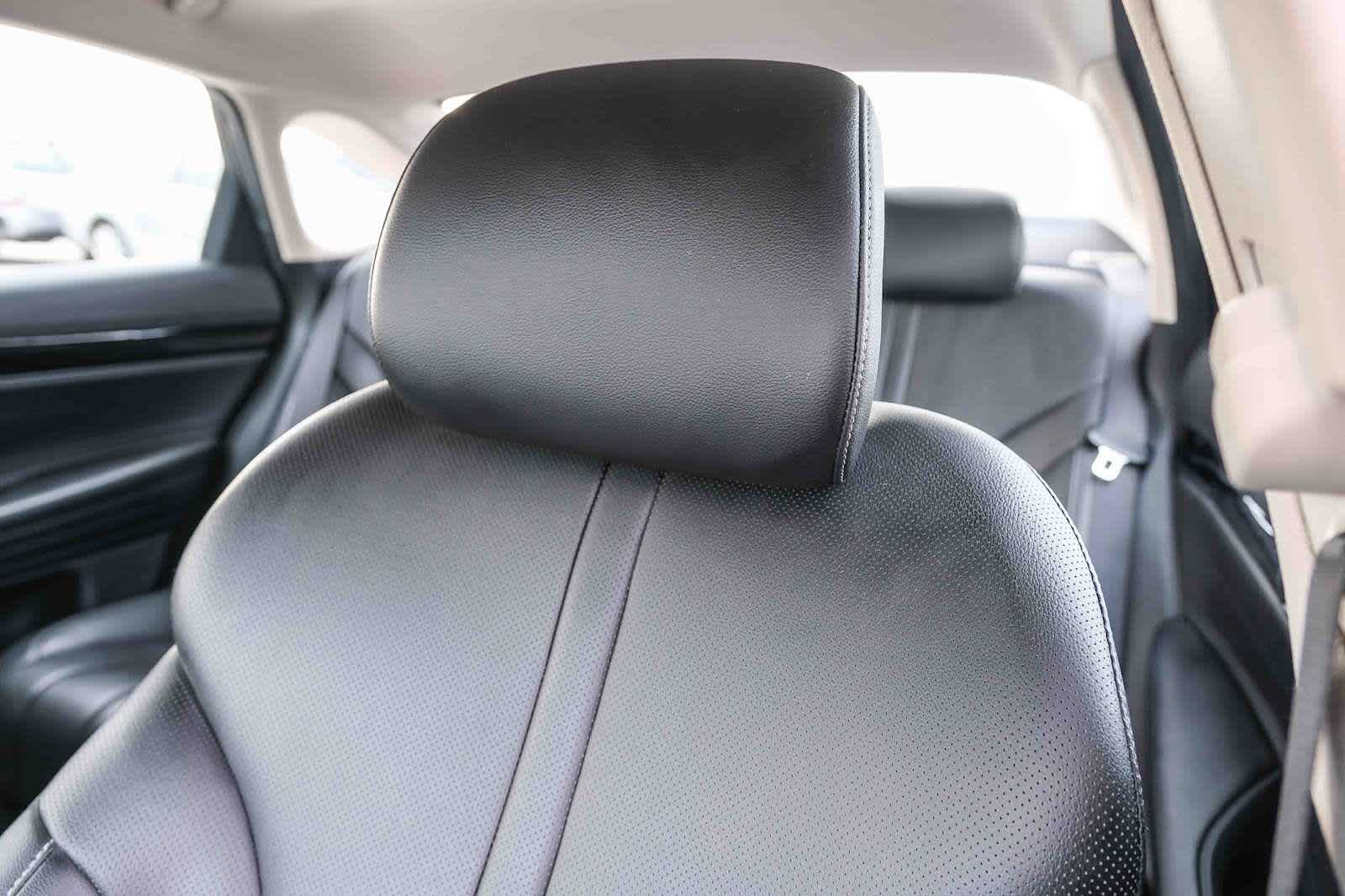 Thumbnail: 2023 Genesis G80 - 19