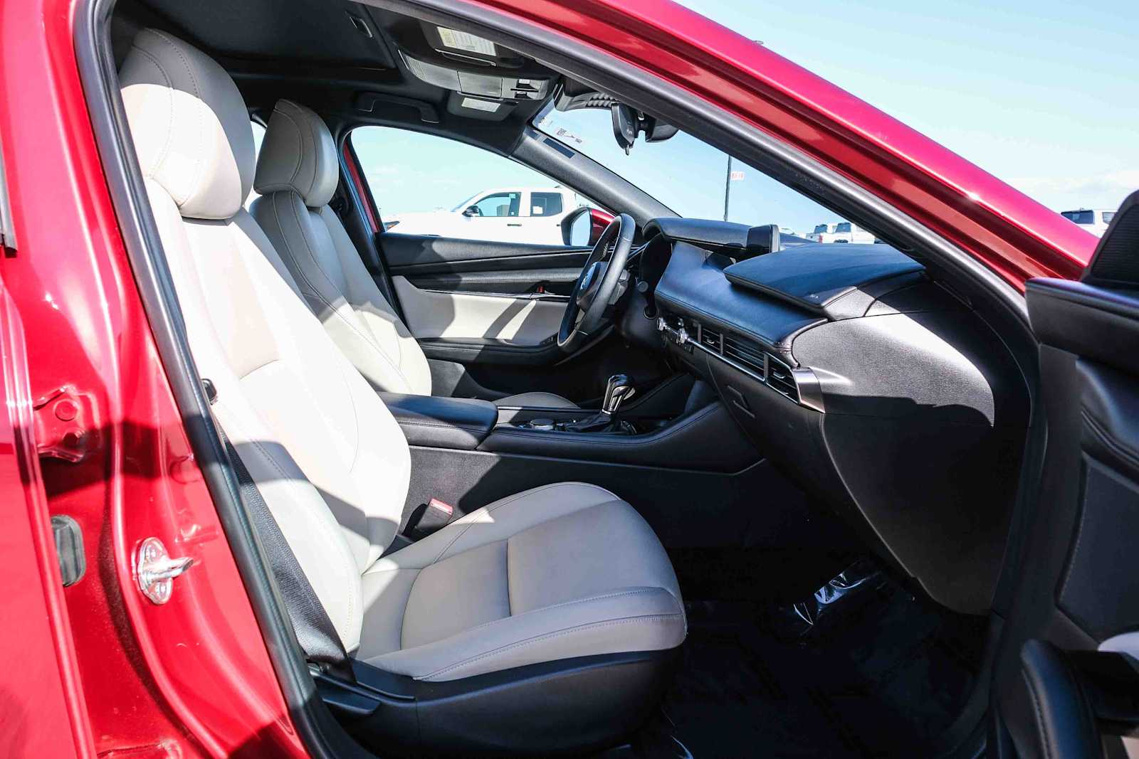 Thumbnail: 2024 Mazda Mazda3 - 18