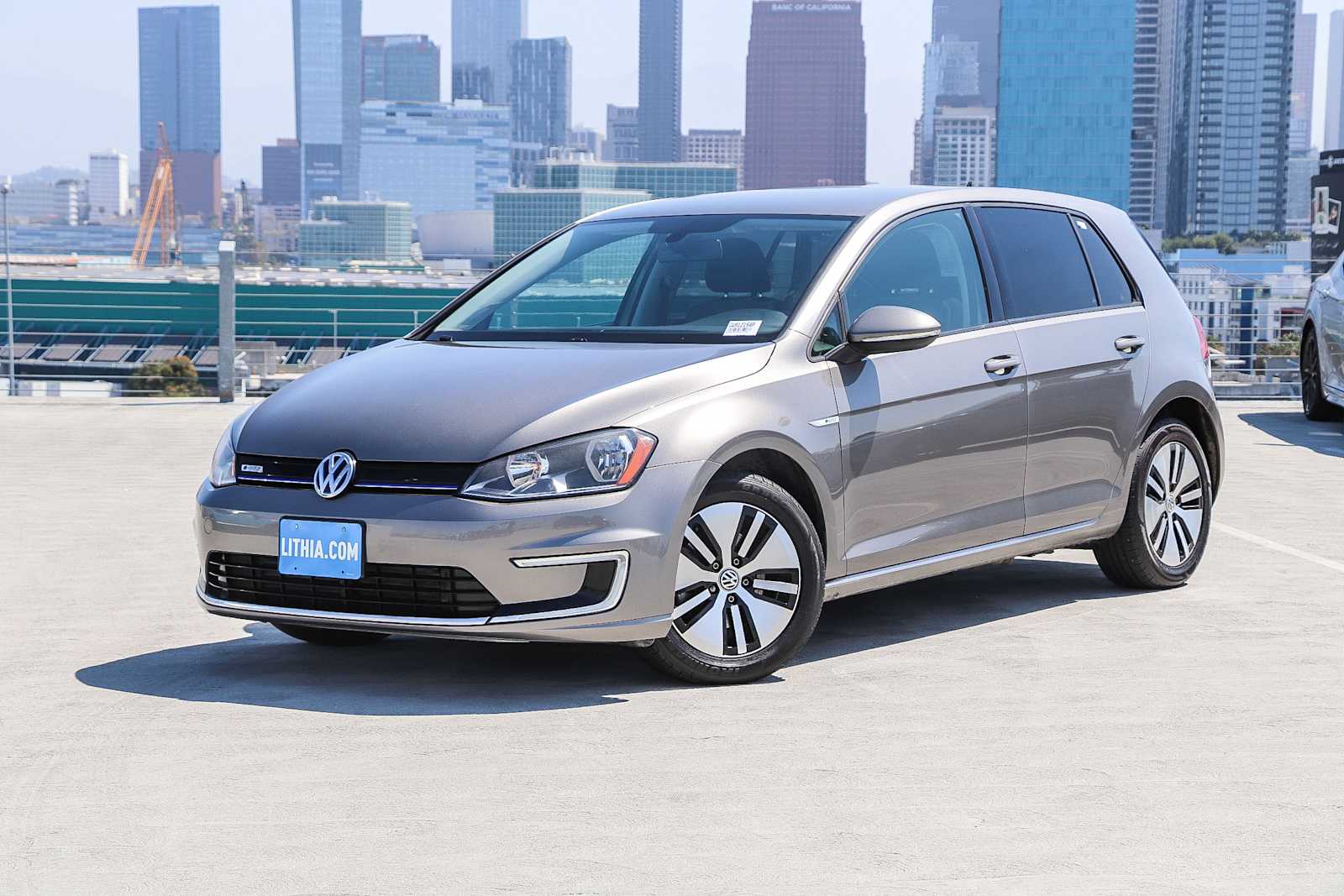 2016 Volkswagen e-Golf SE -
                  Los Angeles, CA