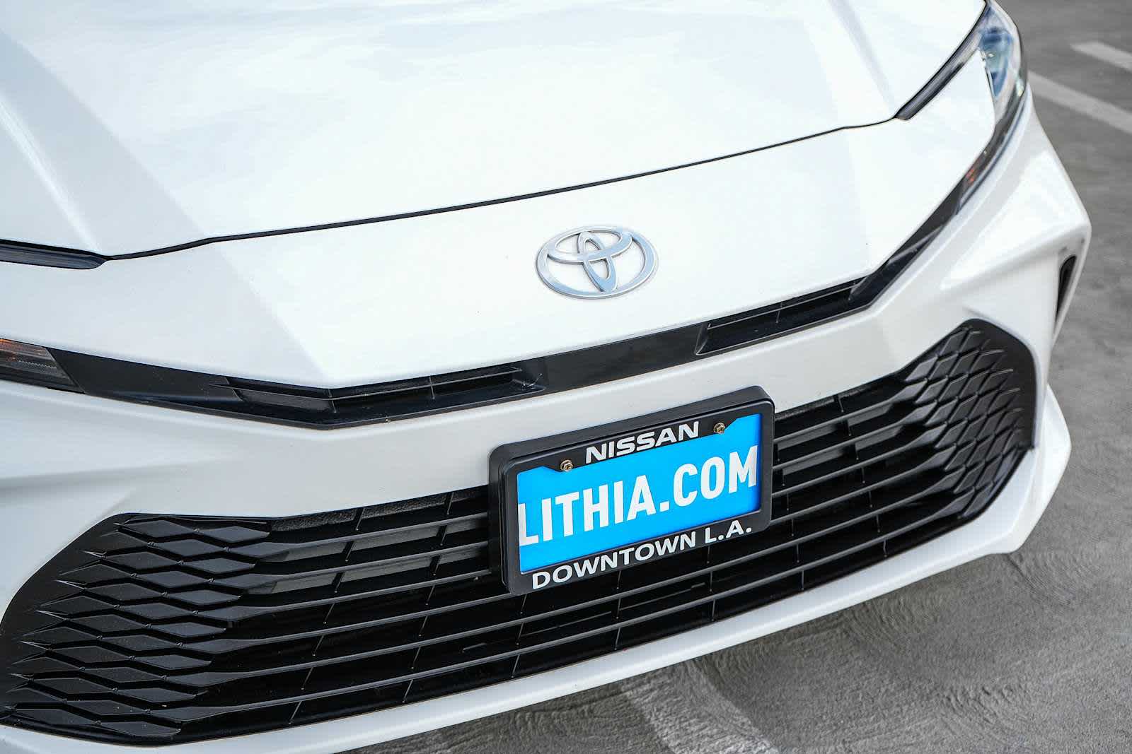 Thumbnail: 2025 Toyota Camry - 6