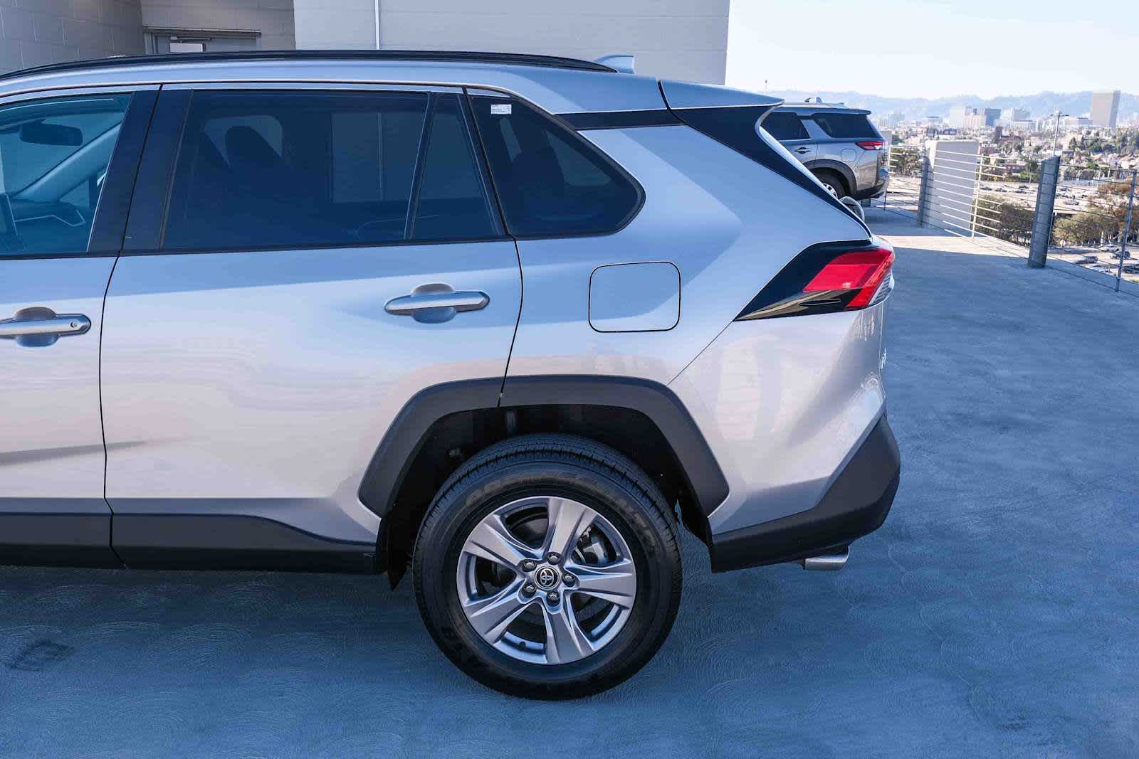 Thumbnail: 2025 Toyota RAV4 - 8