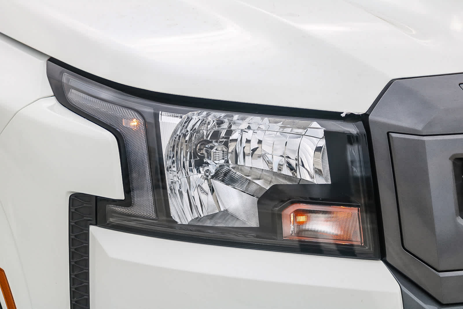 Thumbnail: 2025 Nissan Frontier - 4