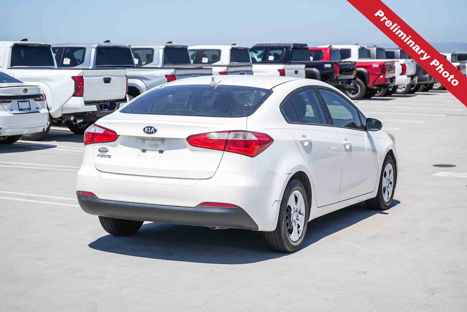Thumbnail: 2016 Kia Forte - 5