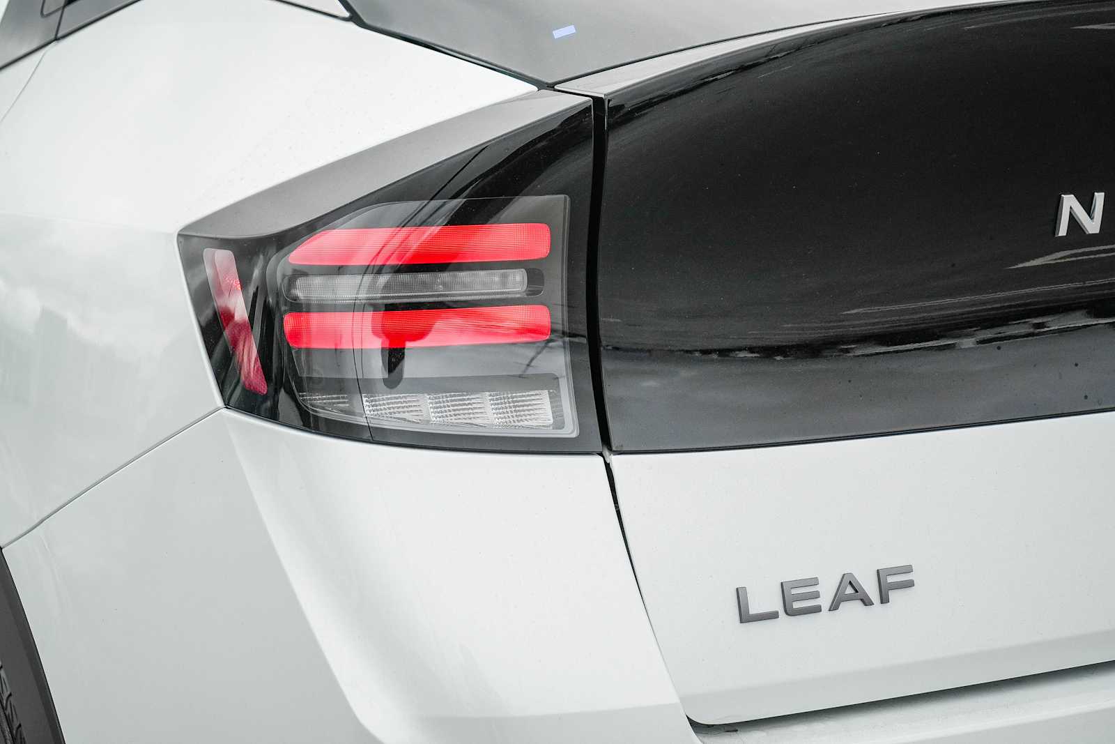 Thumbnail: 2026 Nissan Leaf - 9