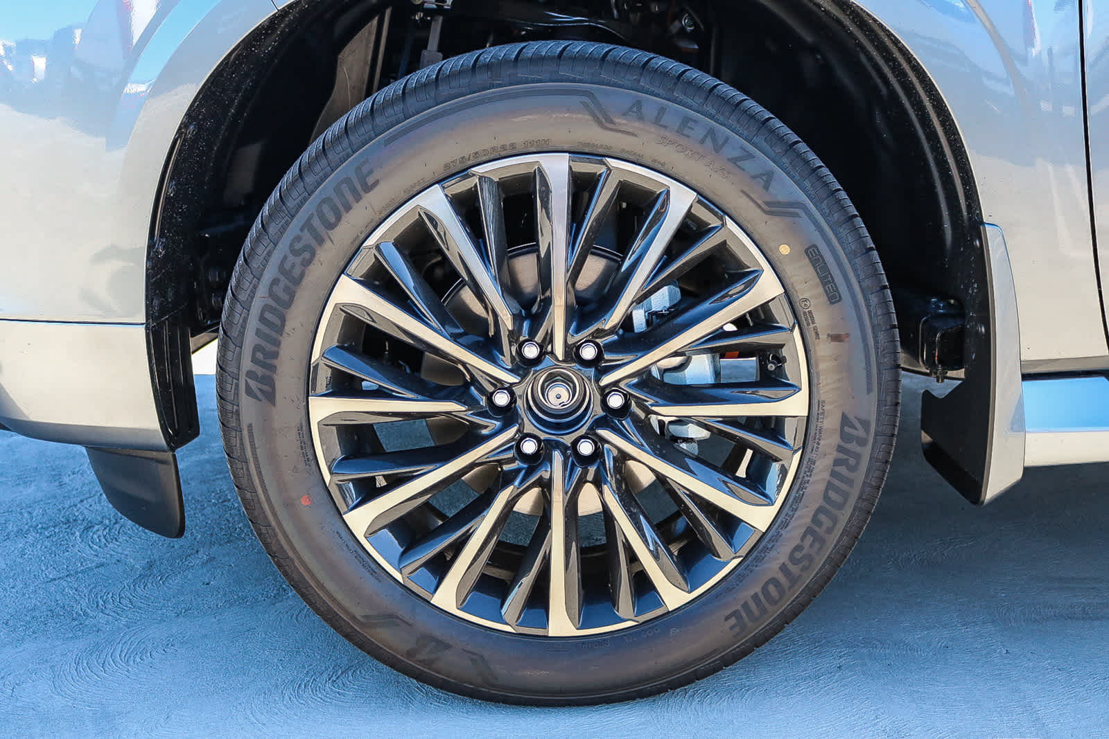 Thumbnail: 2026 INFINITI QX80 - 11