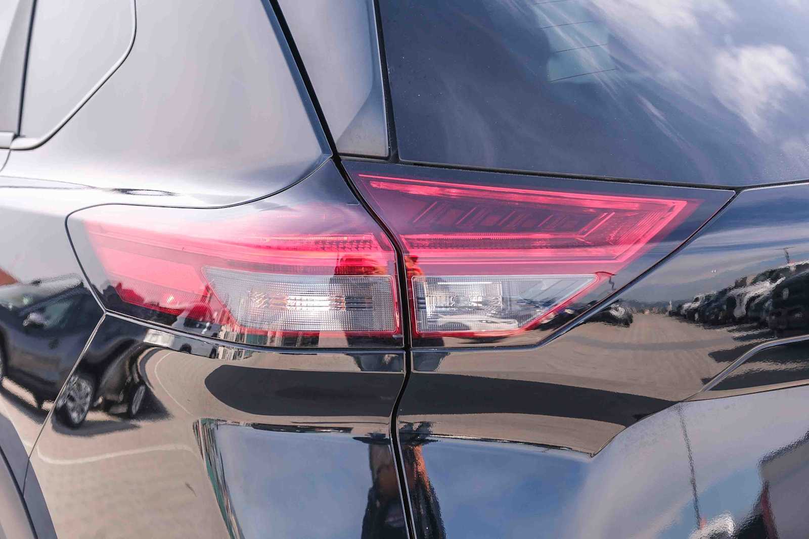 Thumbnail: 2023 Nissan Rogue - 7