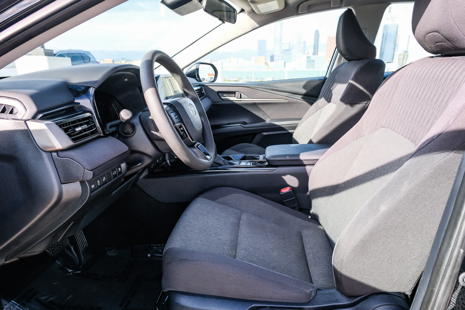 Thumbnail: 2025 Toyota Camry - 19