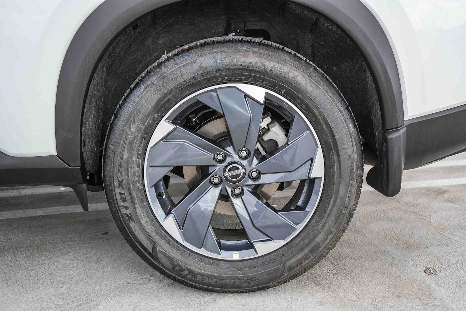 Thumbnail: 2026 Nissan Rogue - 10