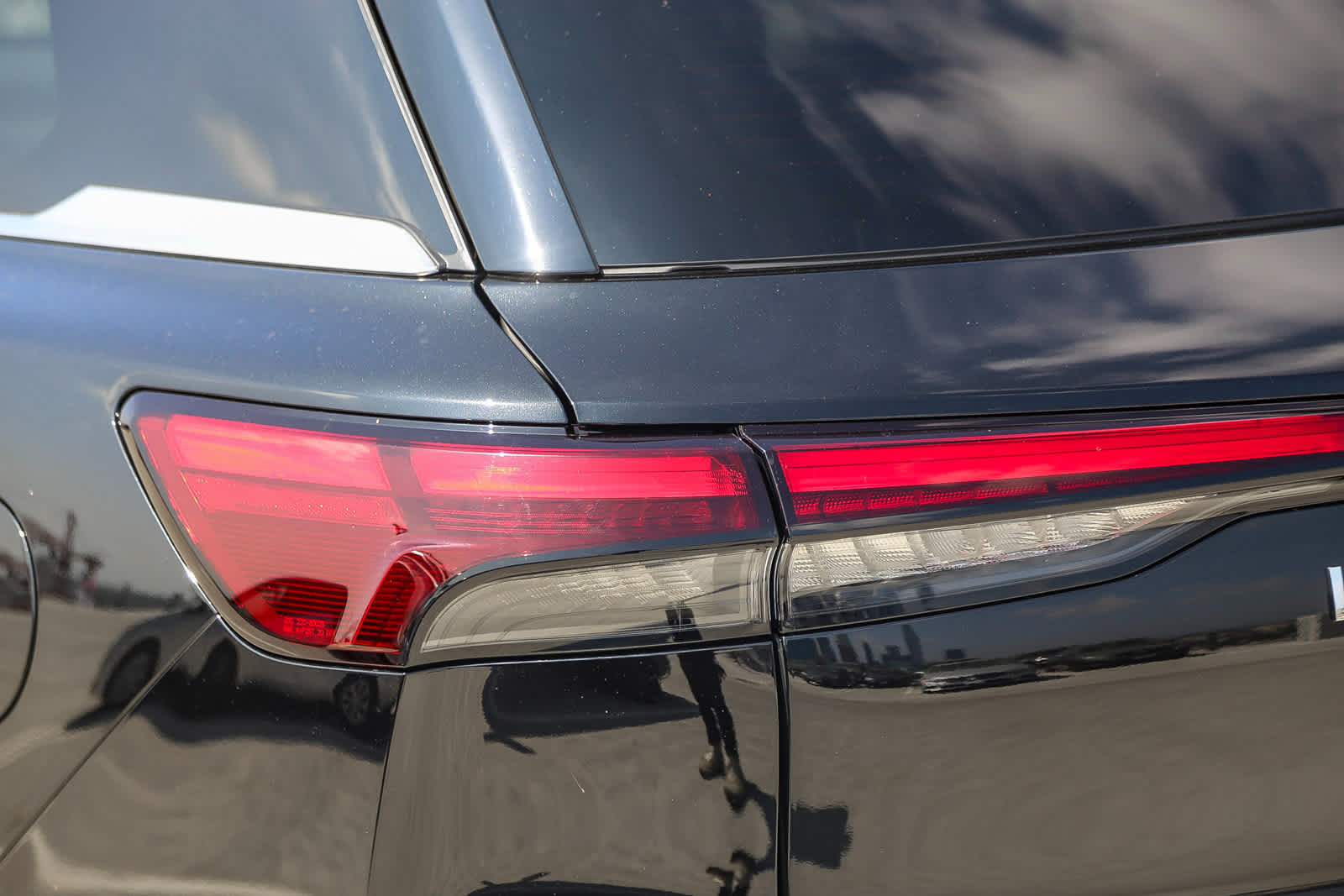 Thumbnail: 2024 INFINITI QX60 - 9