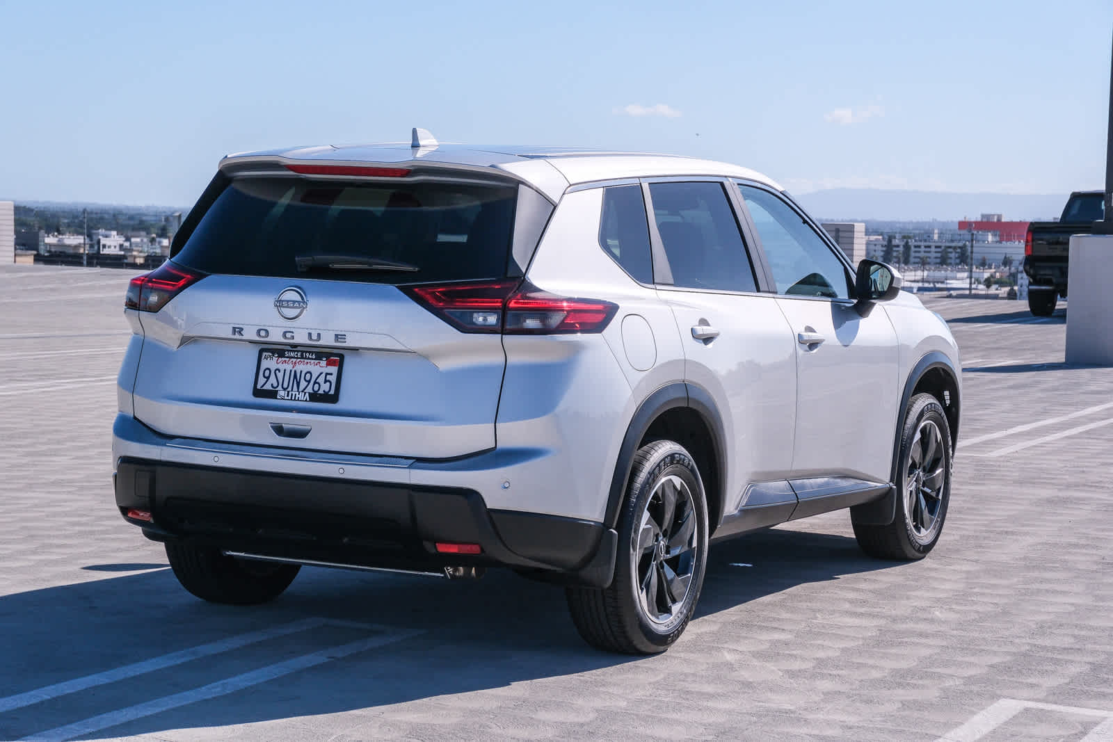 Thumbnail: 2025 Nissan Rogue - 4