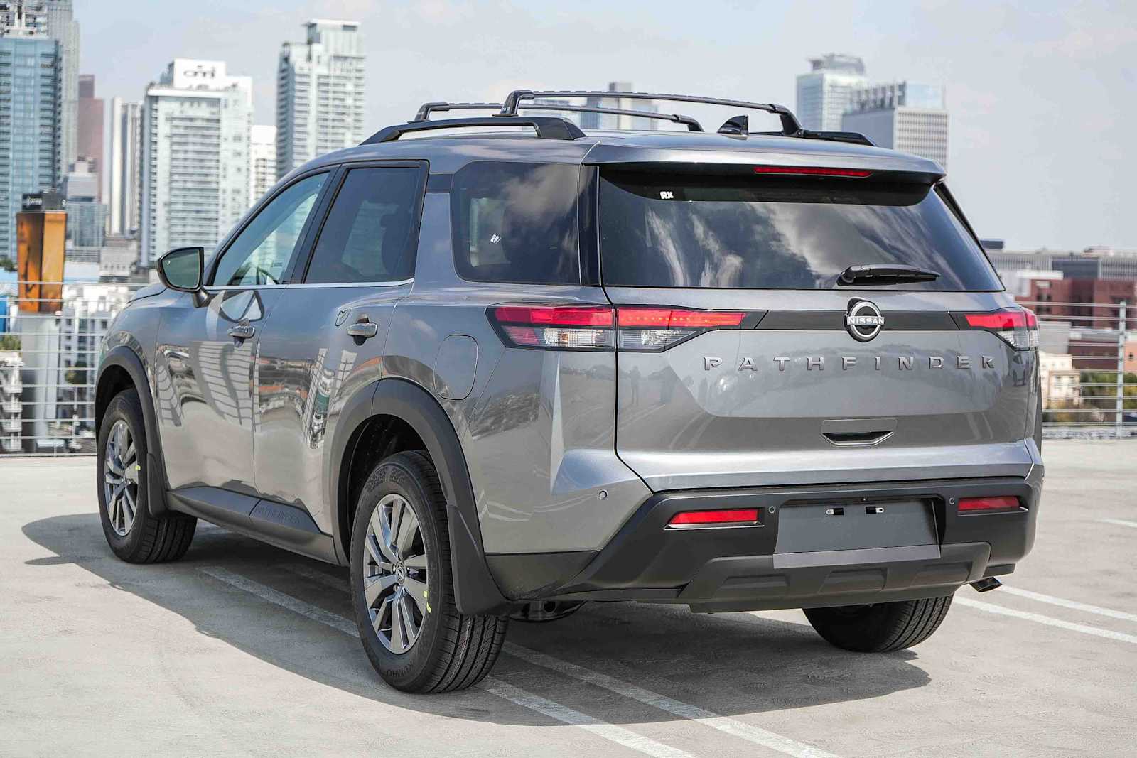Thumbnail: 2026 Nissan Pathfinder - 8