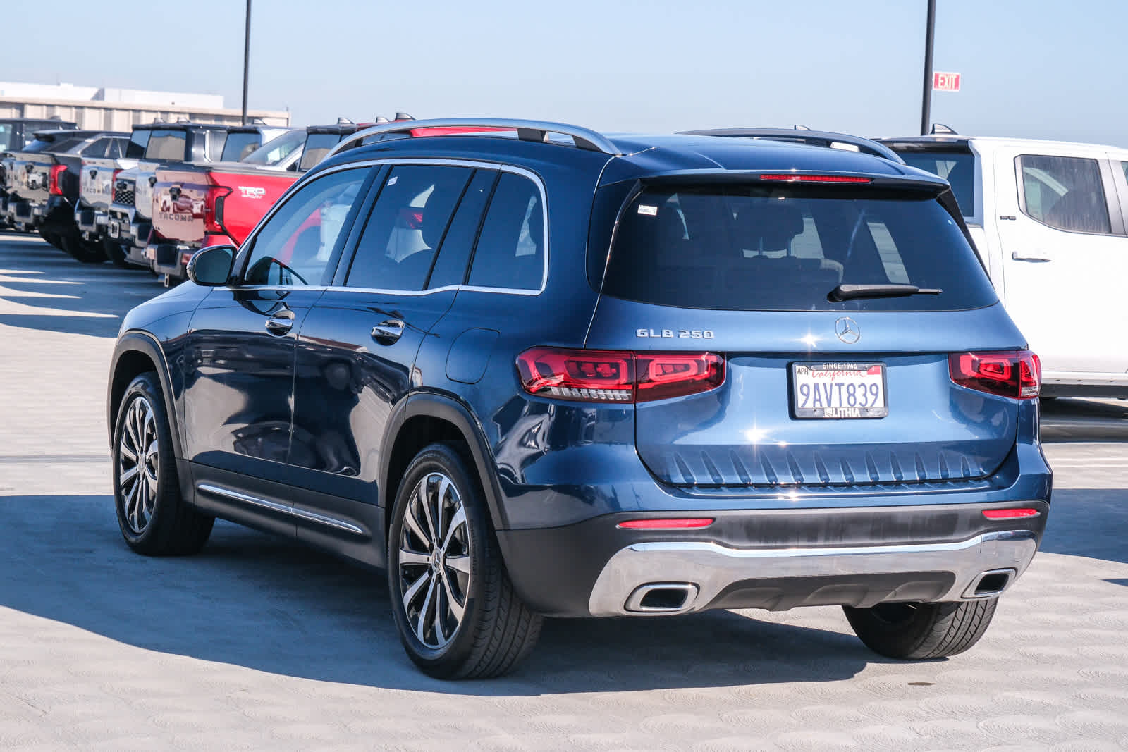 Thumbnail: 2022 Mercedes-Benz GLB - 6
