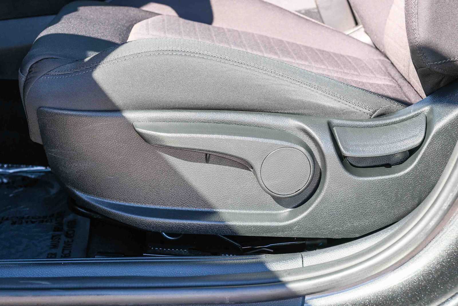 Thumbnail: 2025 Kia K5 - 23