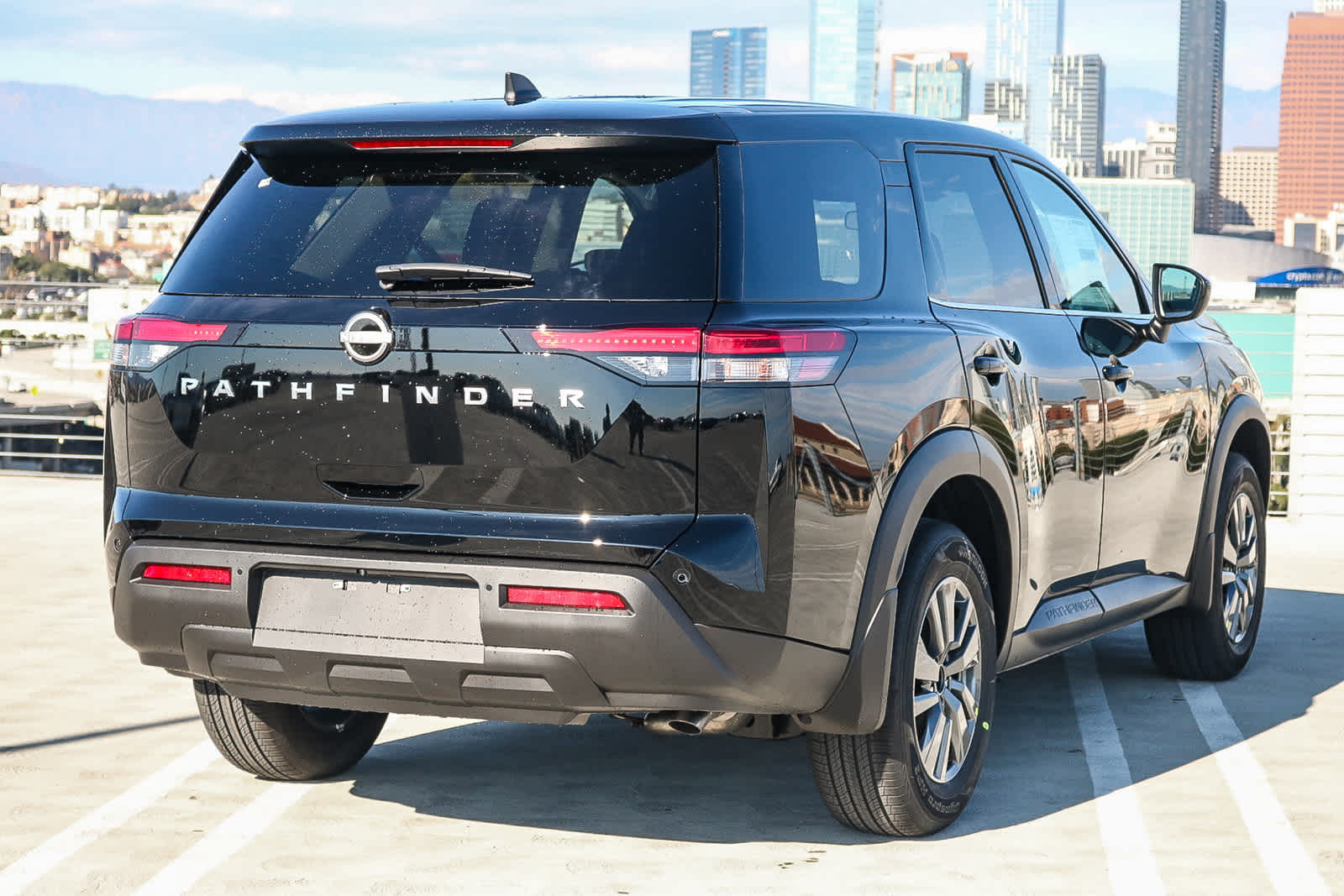 Thumbnail: 2025 Nissan Pathfinder - 6