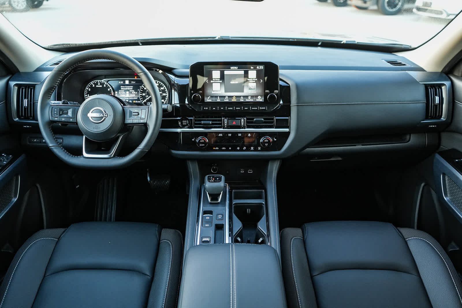 Thumbnail: 2025 Nissan Pathfinder - 14