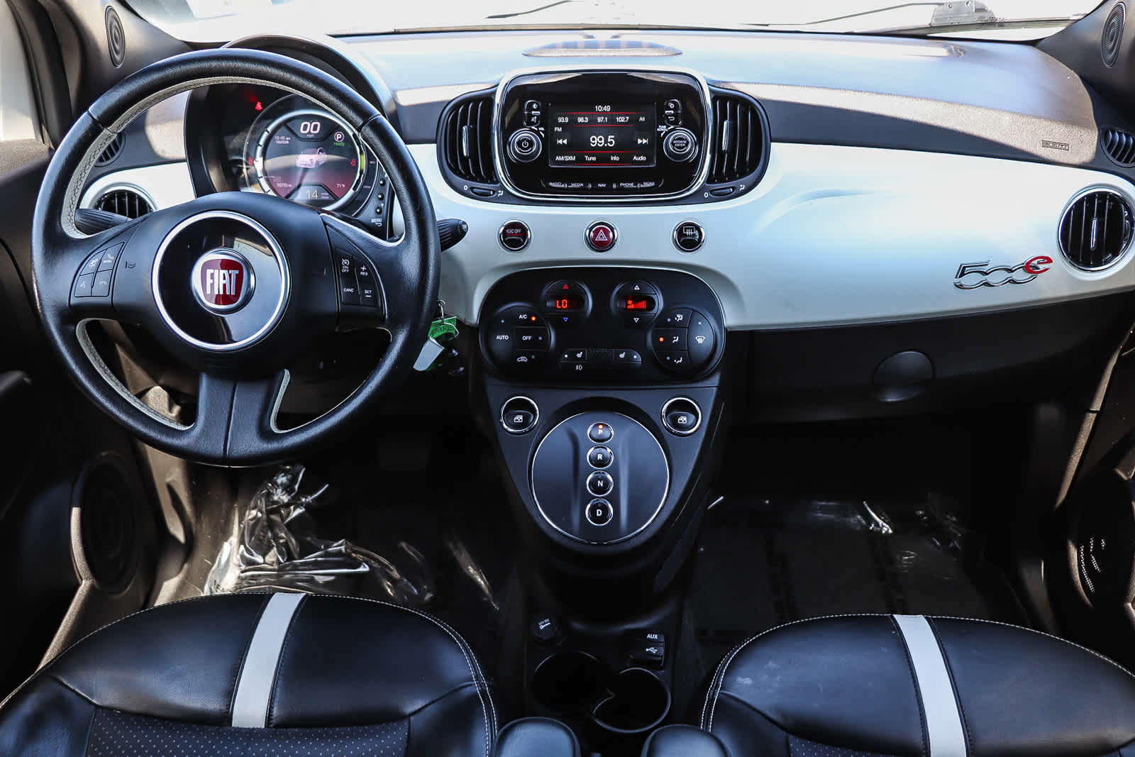 Thumbnail: 2016 Fiat 500e - 13