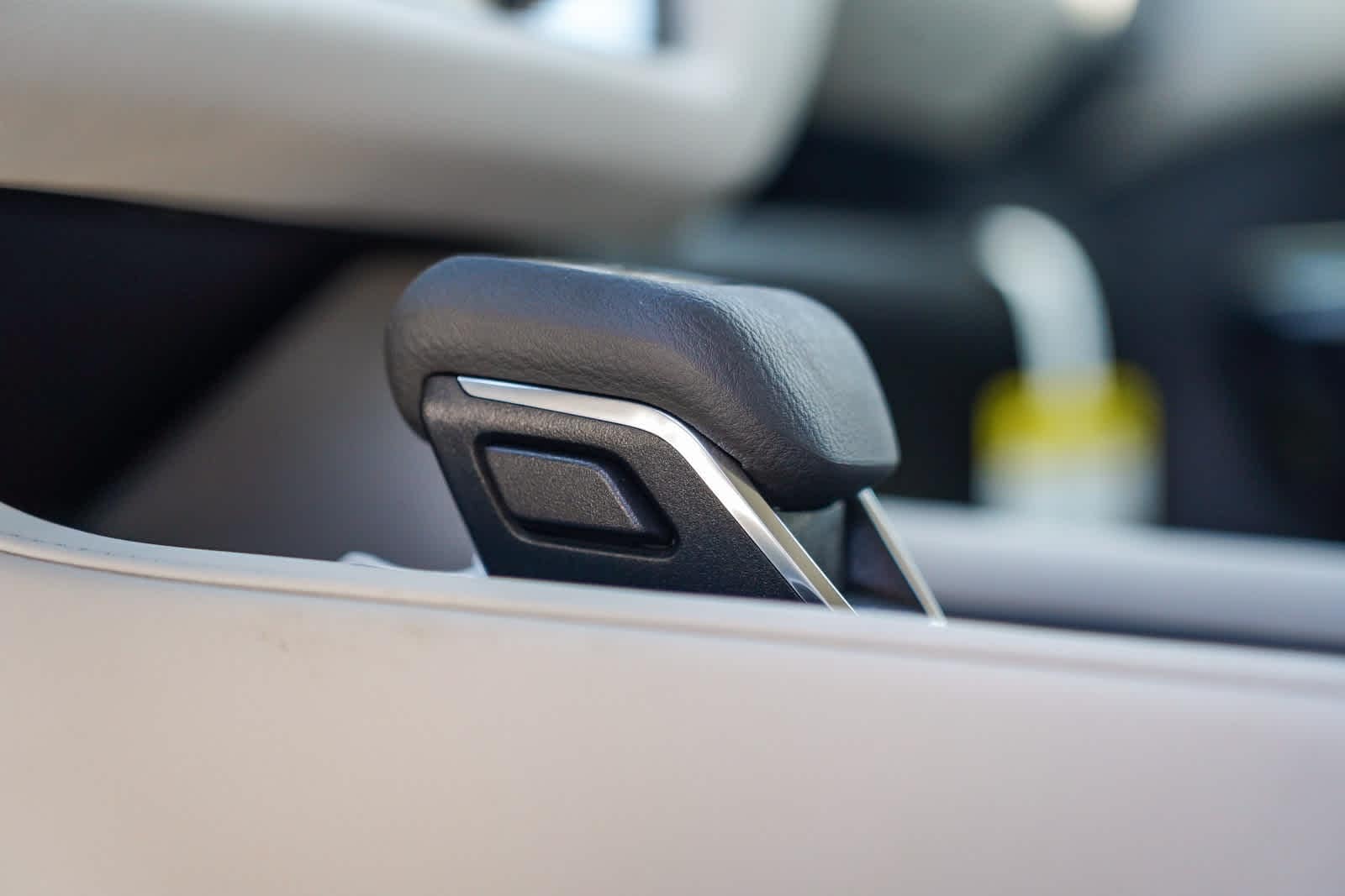 Thumbnail: 2025 Nissan Pathfinder - 25