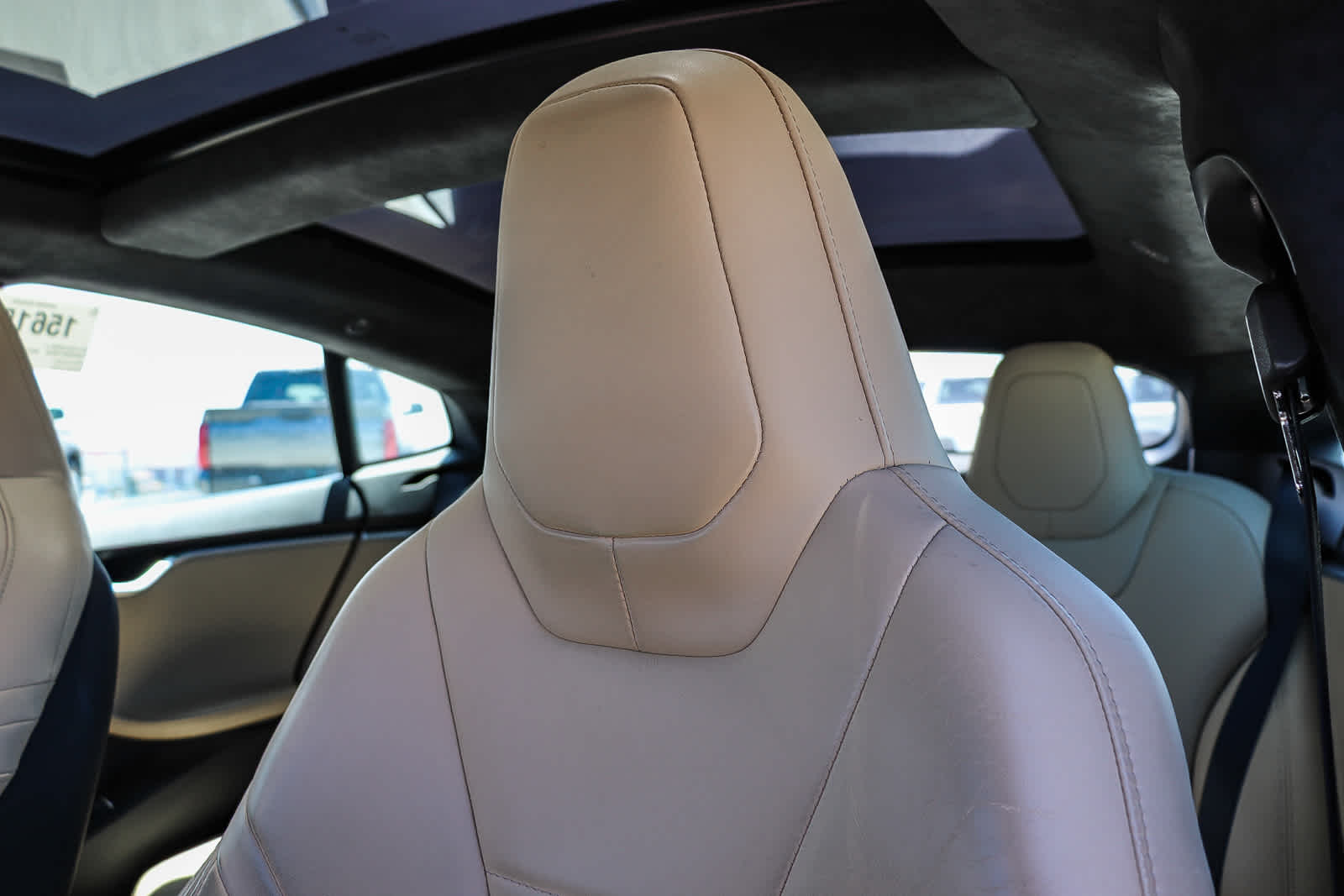 Thumbnail: 2015 Tesla Model S - 15