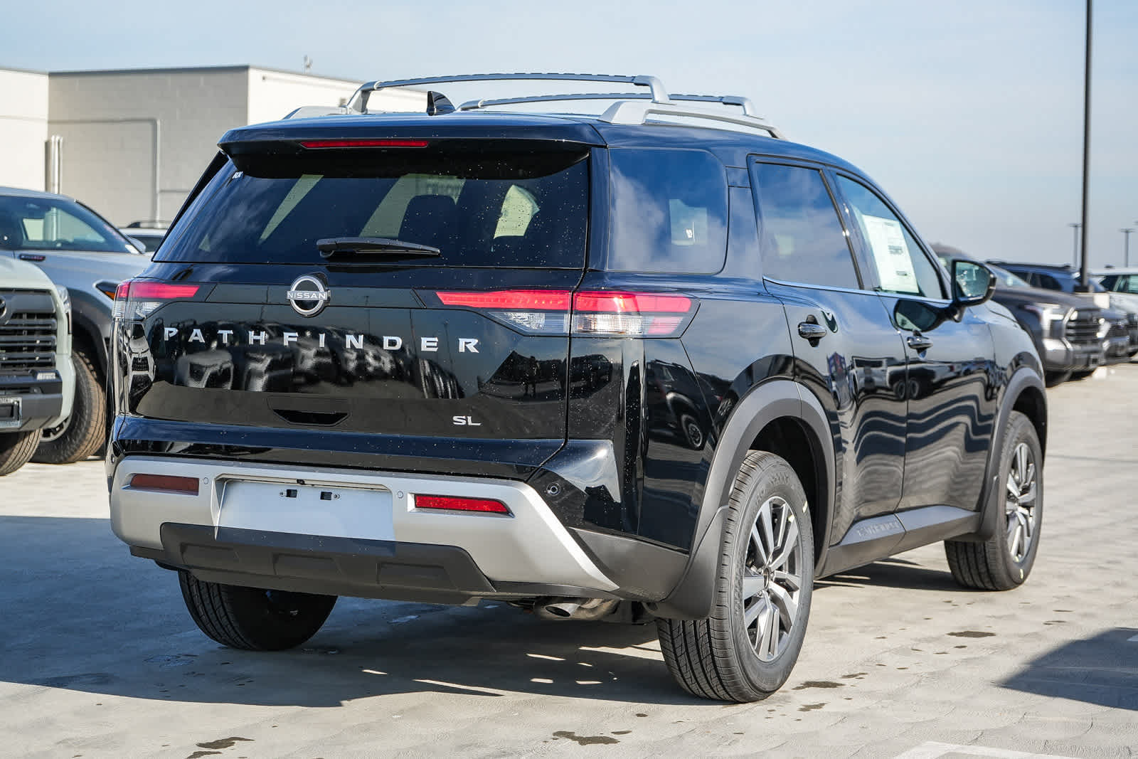 Thumbnail: 2025 Nissan Pathfinder - 6