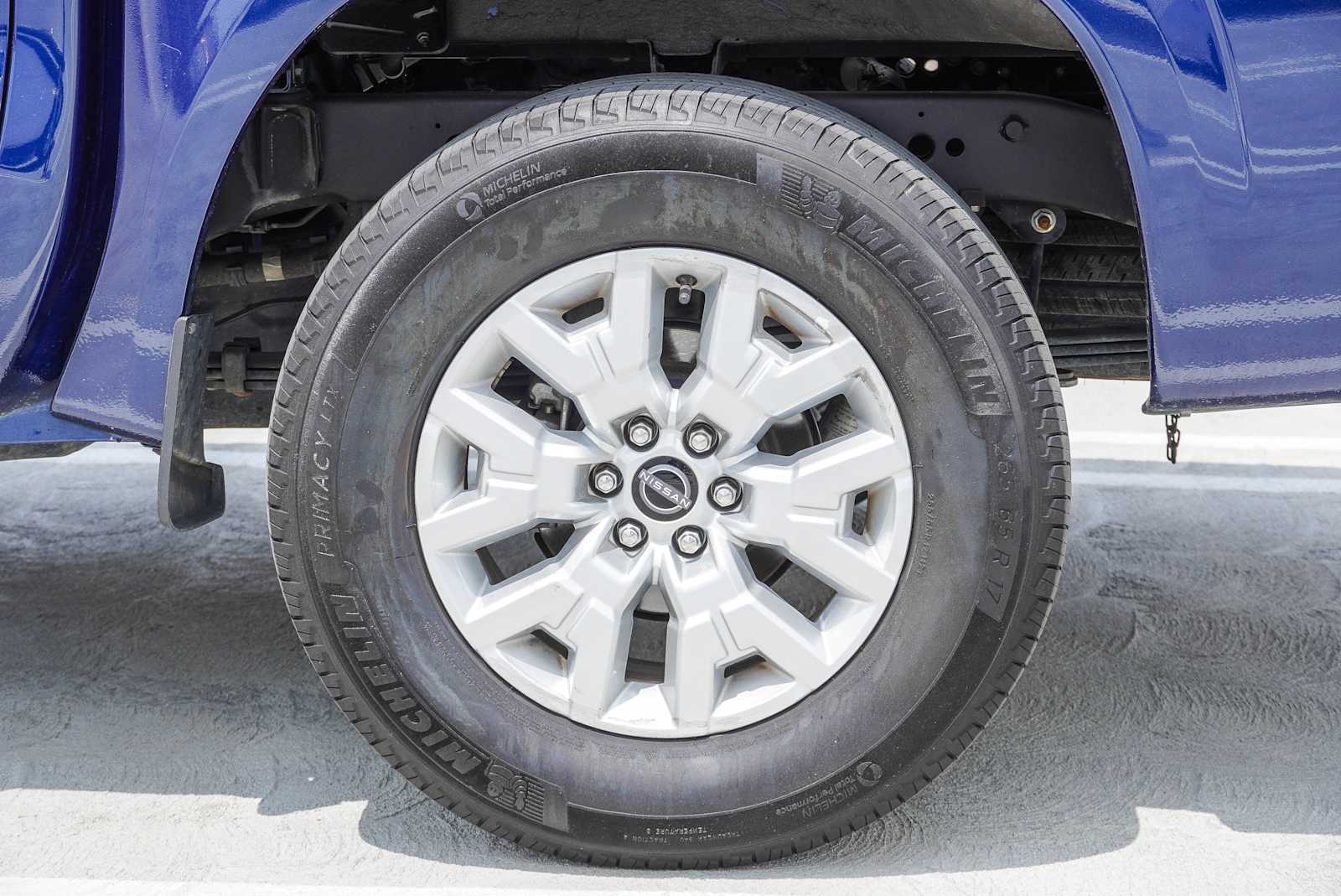 Thumbnail: 2023 Nissan Frontier - 9