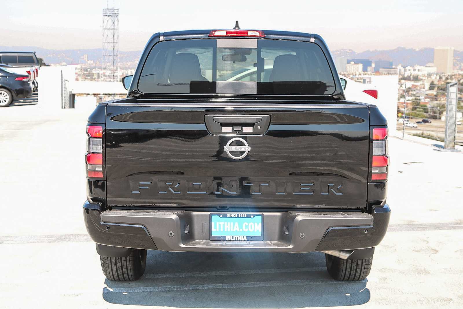 Thumbnail: 2025 Nissan Frontier - 7