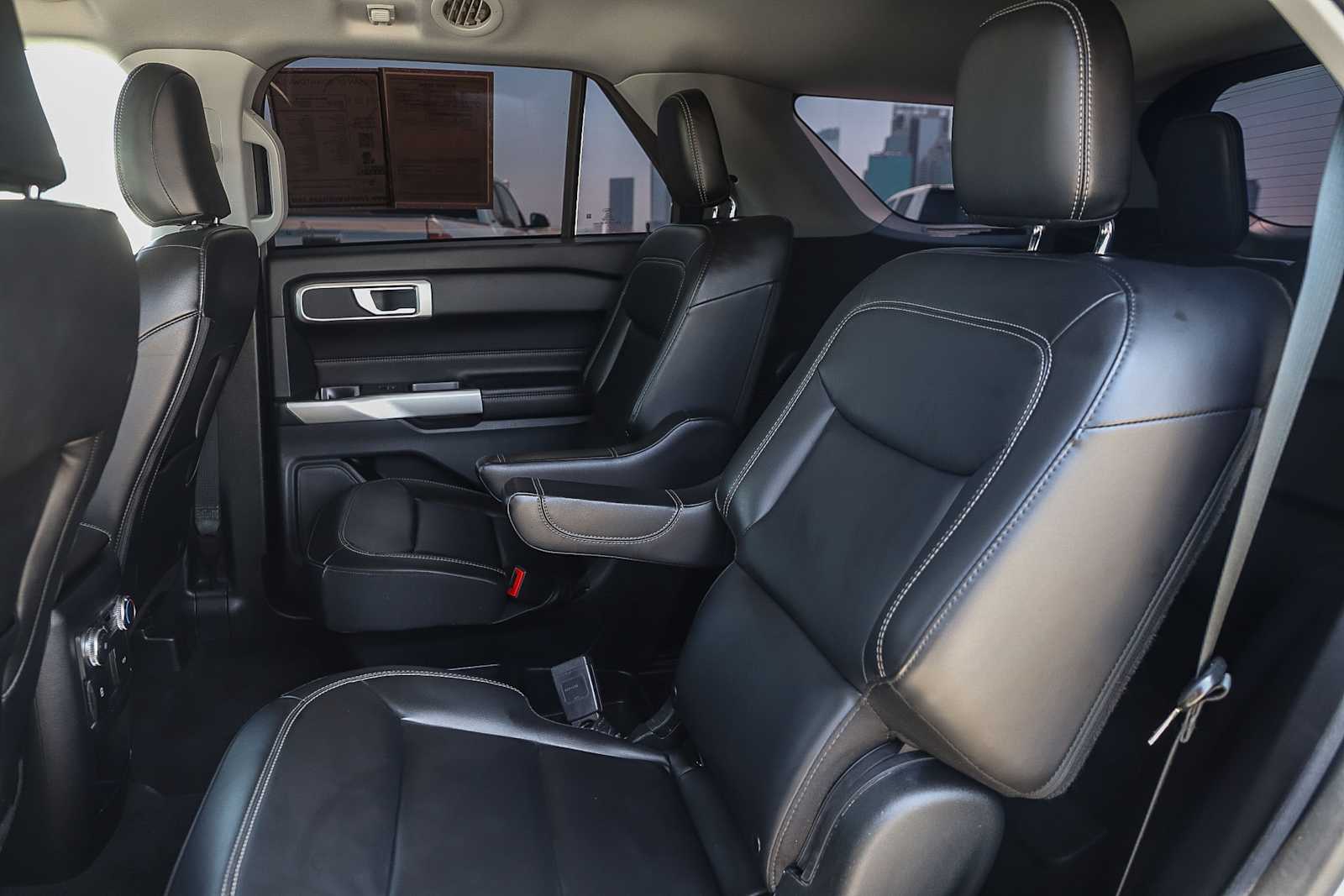 Thumbnail: 2021 Ford Explorer - 16