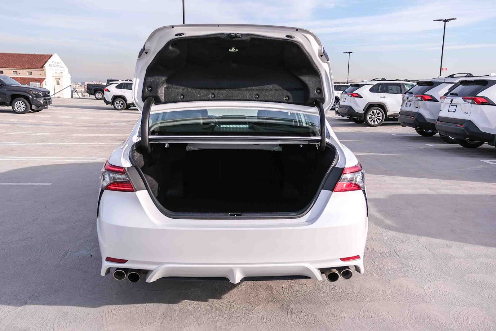 Thumbnail: 2023 Toyota Camry - 27