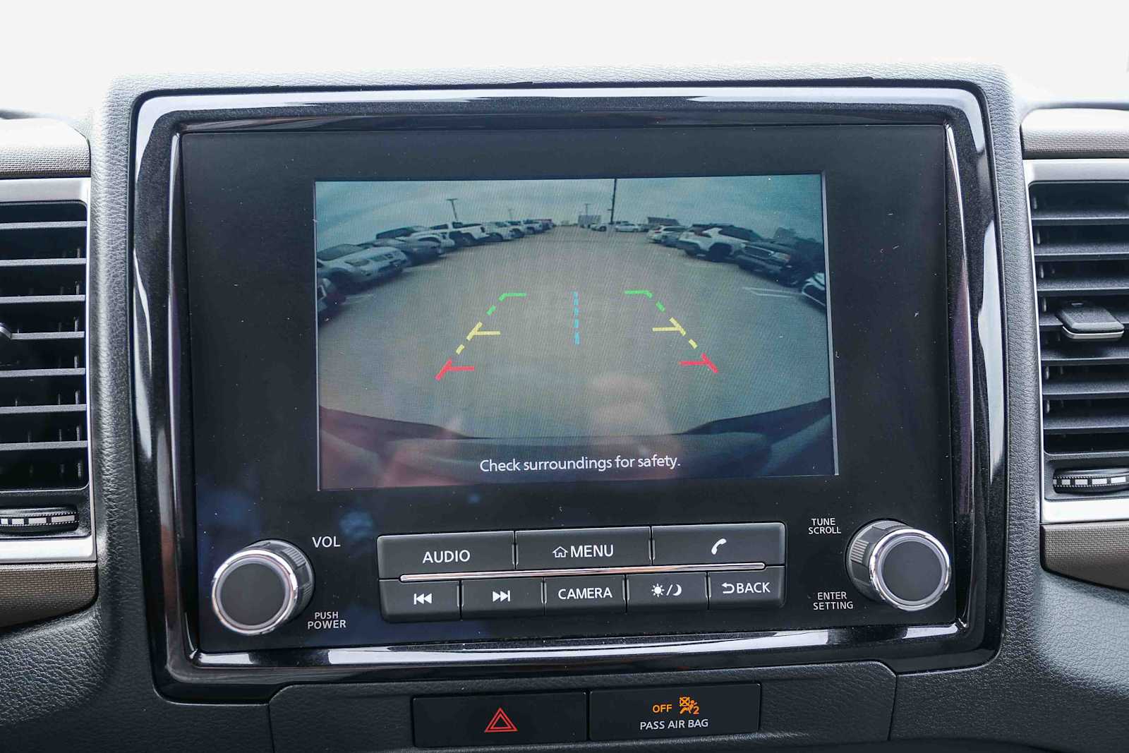 Thumbnail: 2022 Nissan Frontier - 26