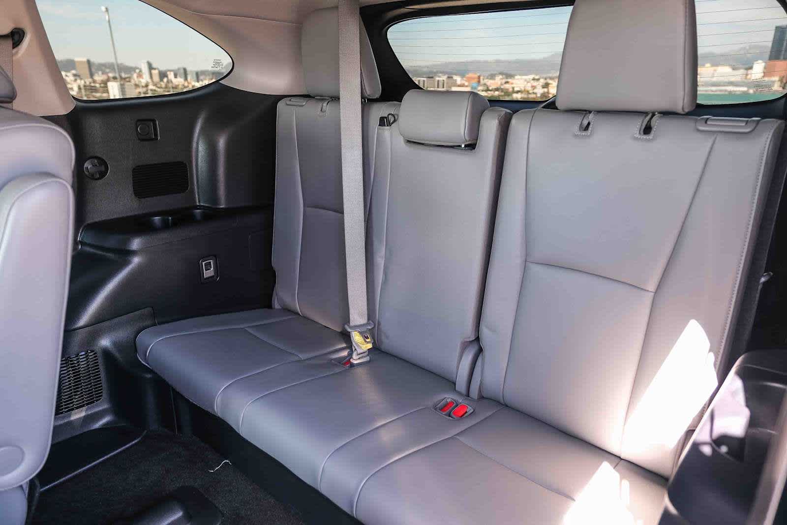 Thumbnail: 2023 Toyota Highlander - 19