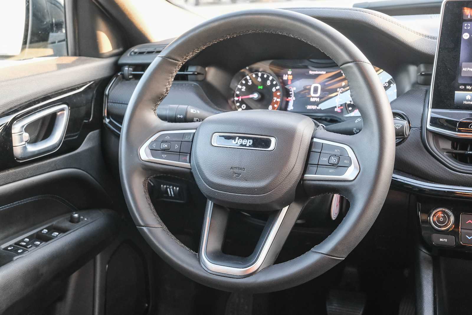 Thumbnail: 2025 Jeep Compass - 17