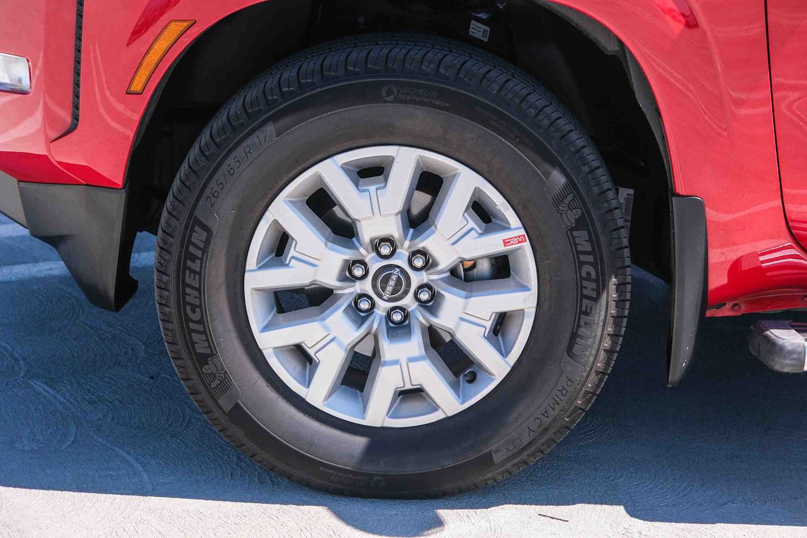Thumbnail: 2023 Nissan Frontier - 10